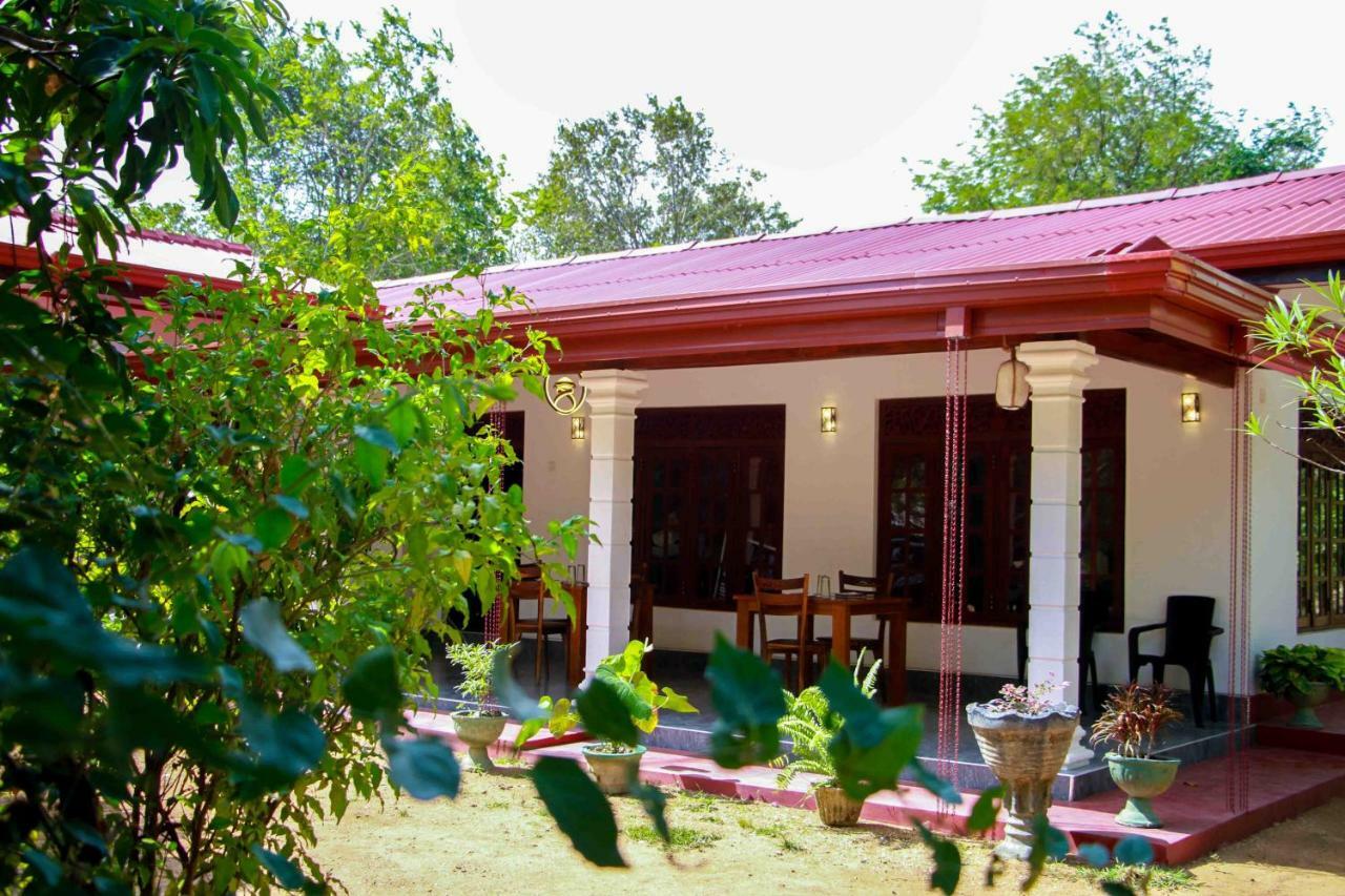 Wijesiri Family Guest House Sigiriya Exterior photo